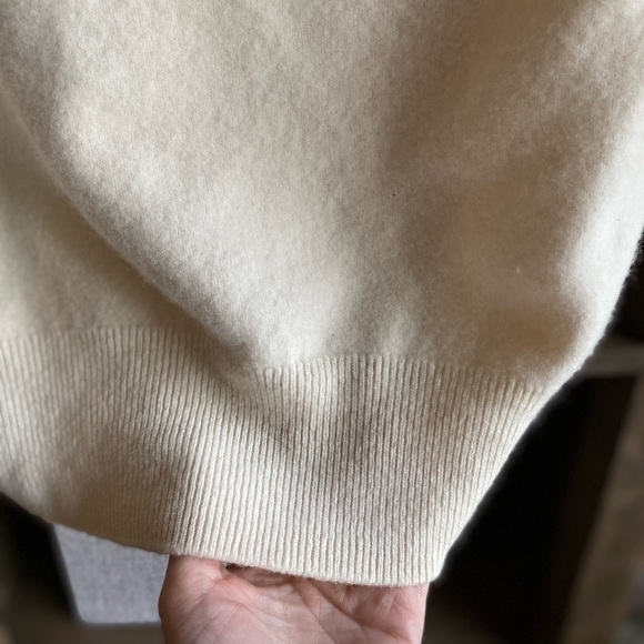 Sandro 100% Wool Cropped V Neck Puff Short Sleeve Cardigan size 2 - Picture 6 of 13